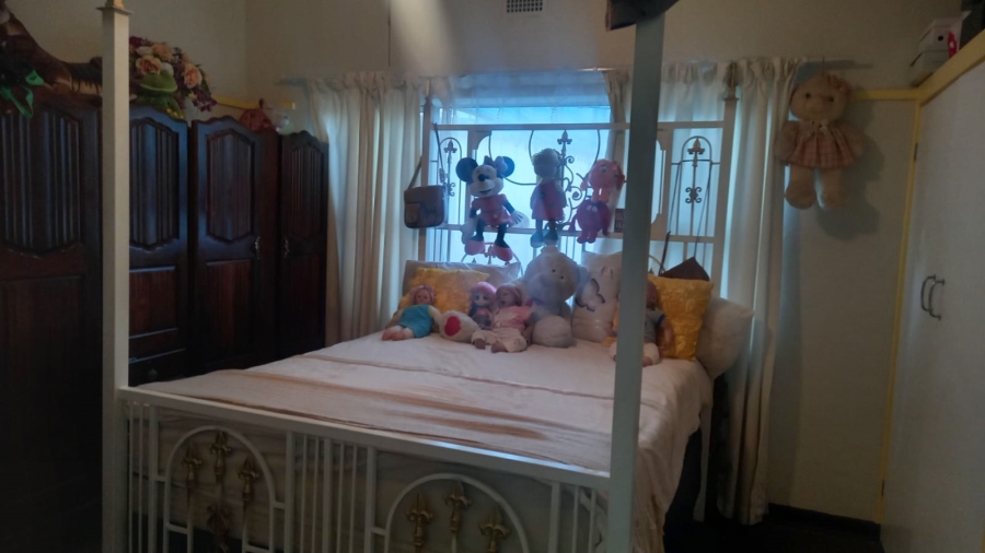 4 Bedroom Property for Sale in Elandia North West